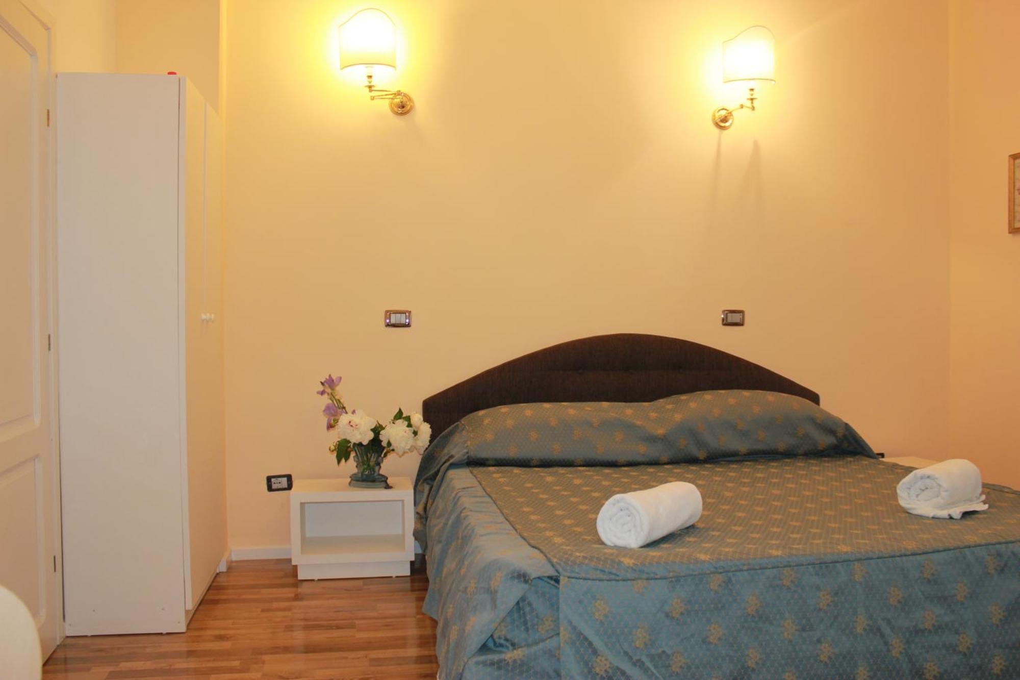 Vila Flavia B&B Constanta Phòng bức ảnh