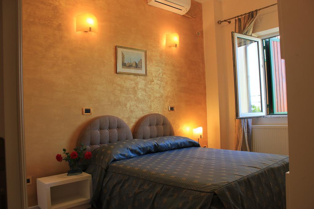 Vila Flavia B&B Constanta Phòng bức ảnh