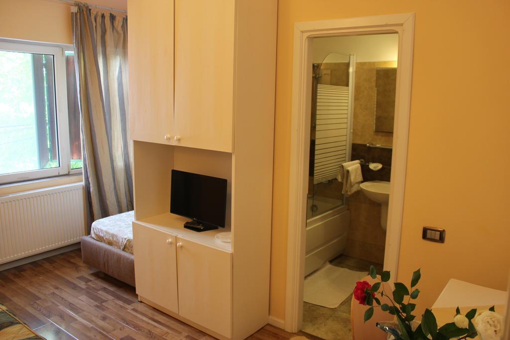 Vila Flavia B&B Constanta Ngoại thất bức ảnh