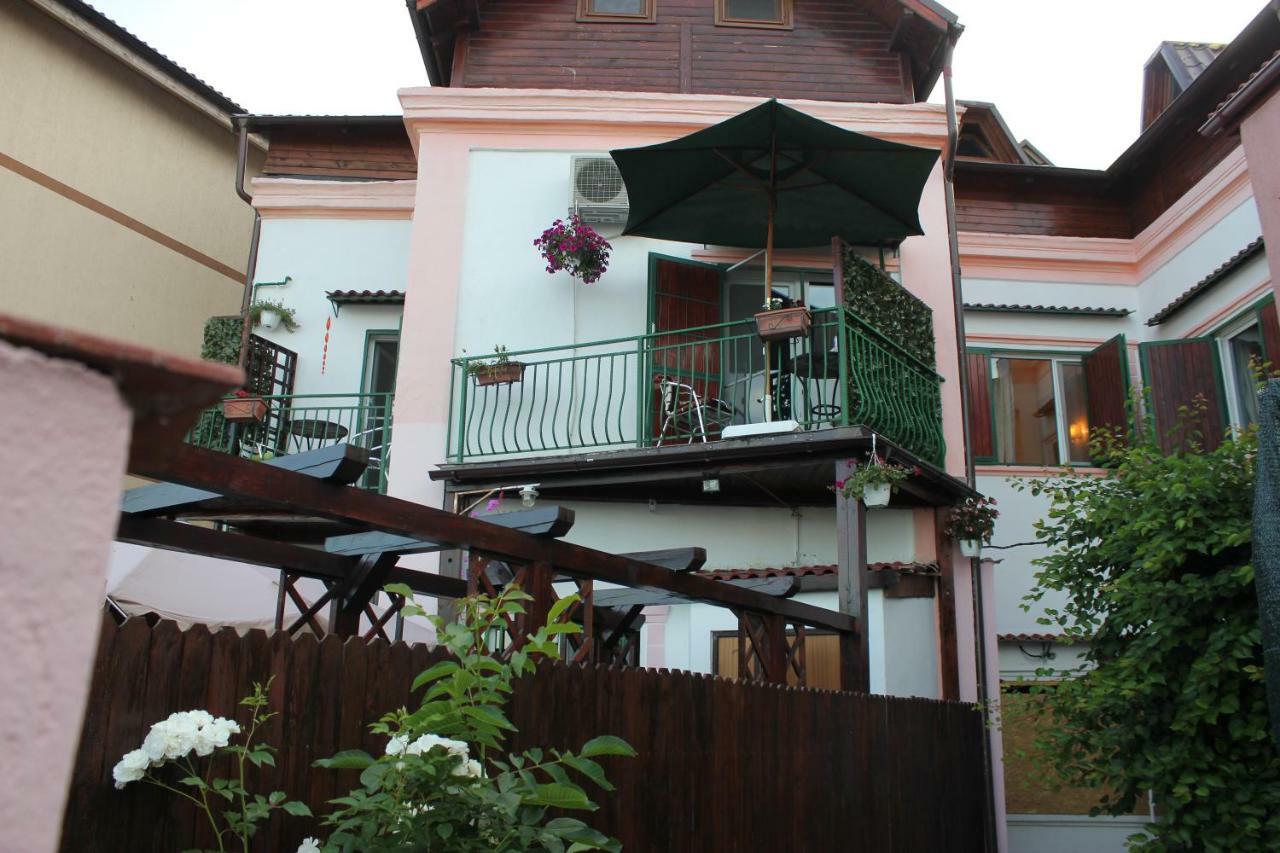 Vila Flavia B&B Constanta Ngoại thất bức ảnh