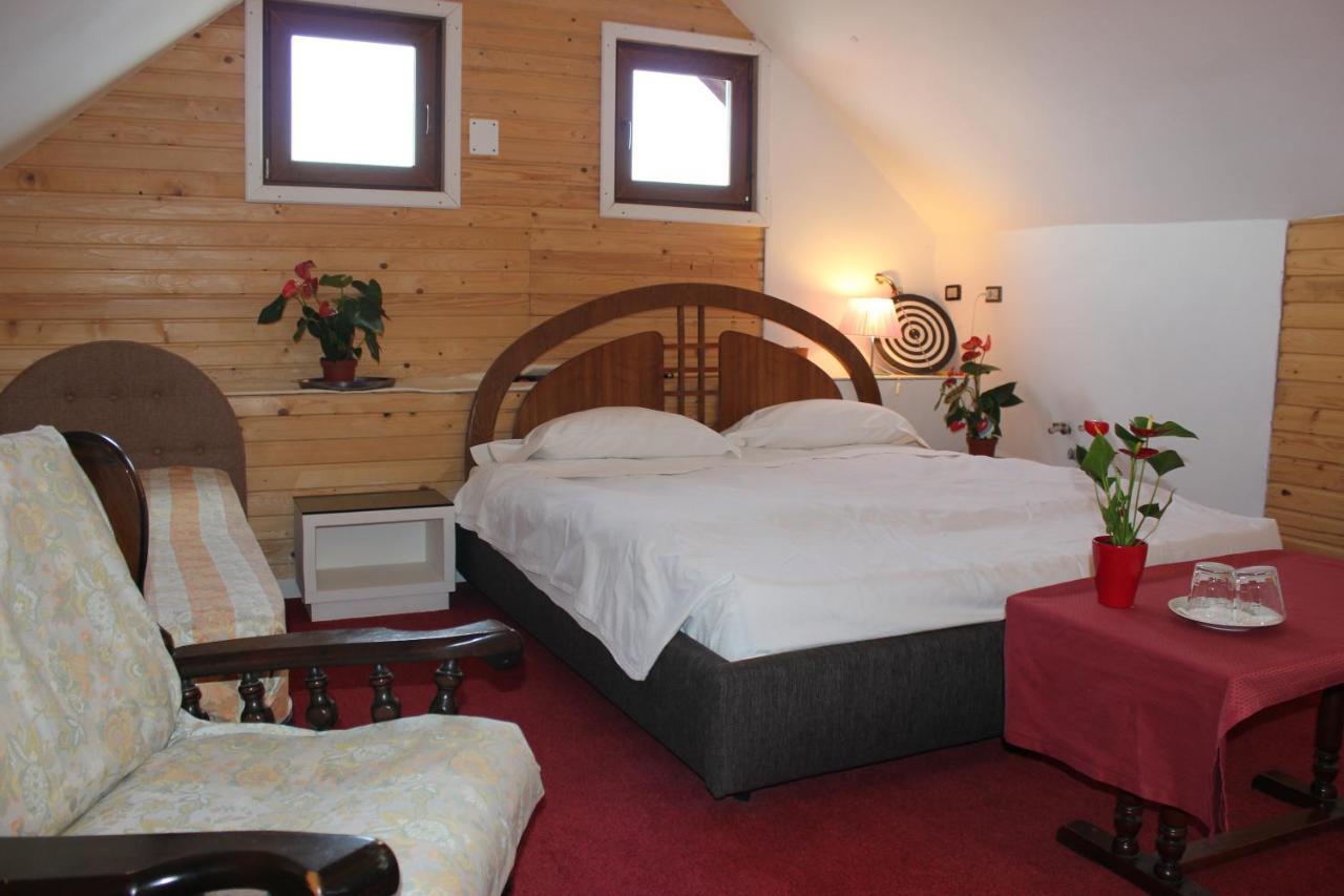 Vila Flavia B&B Constanta Ngoại thất bức ảnh